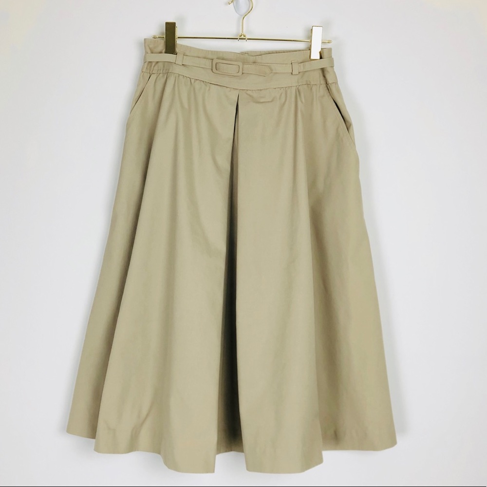 📍SOLD📍Vintage Explorer Khaki skirt by Elliott Lauren (size 10-12)